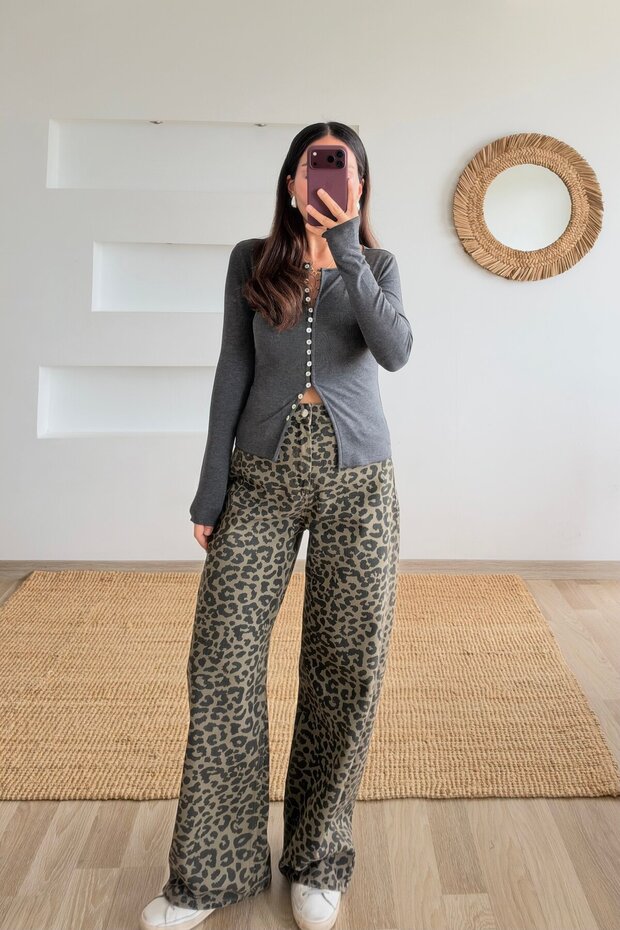 Leopard Patterned Jeans