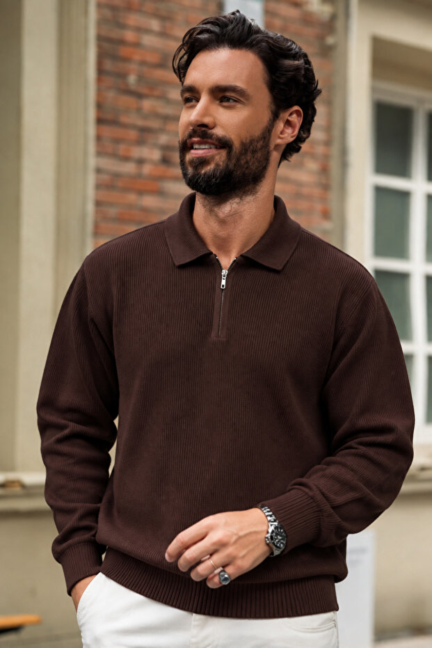 Men's Zippered Polo Collar Brown Knit Sweater