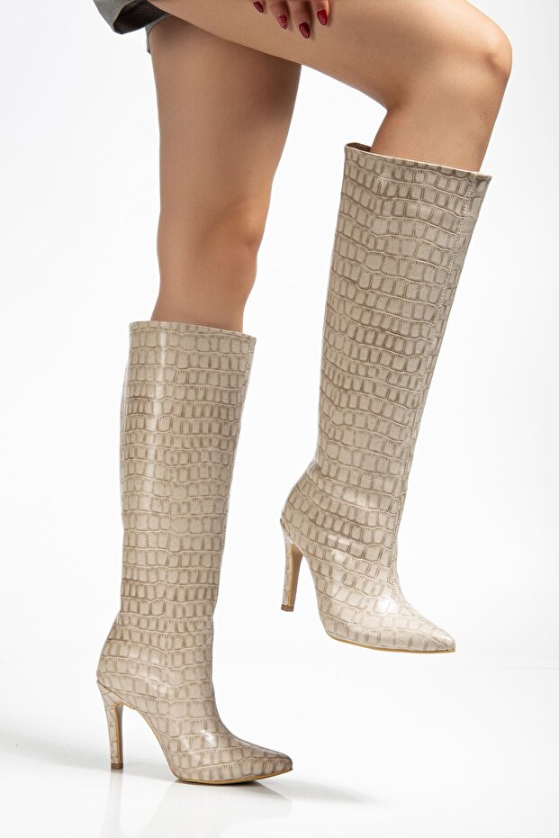 Zri̇nx-2004 Premium Beige Crocodile Pointed Toe Thin Heeled Women's Boots 9.5 cm