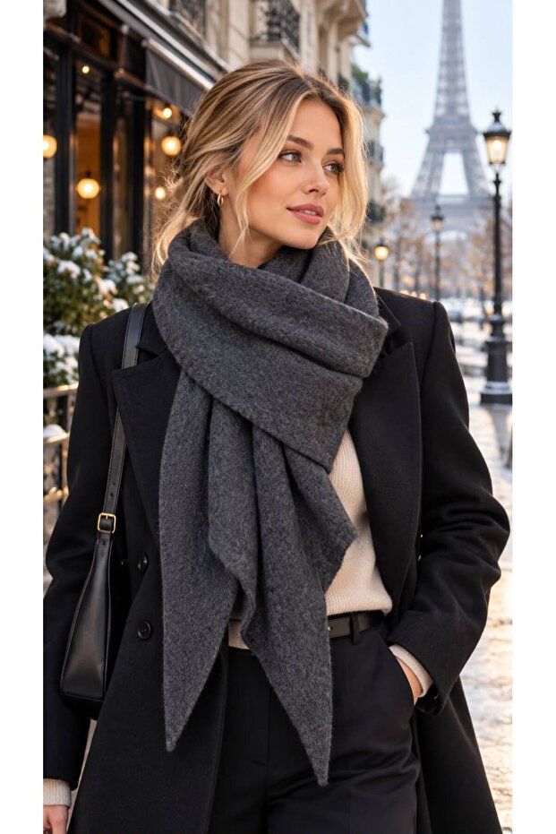 Anthracite Triangle Shawl 110X40 cm