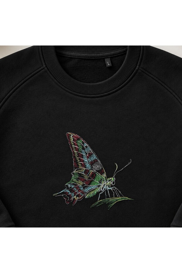 Boho Green Butterfly Embroidered Crew Neck Sweatshirt Unisex