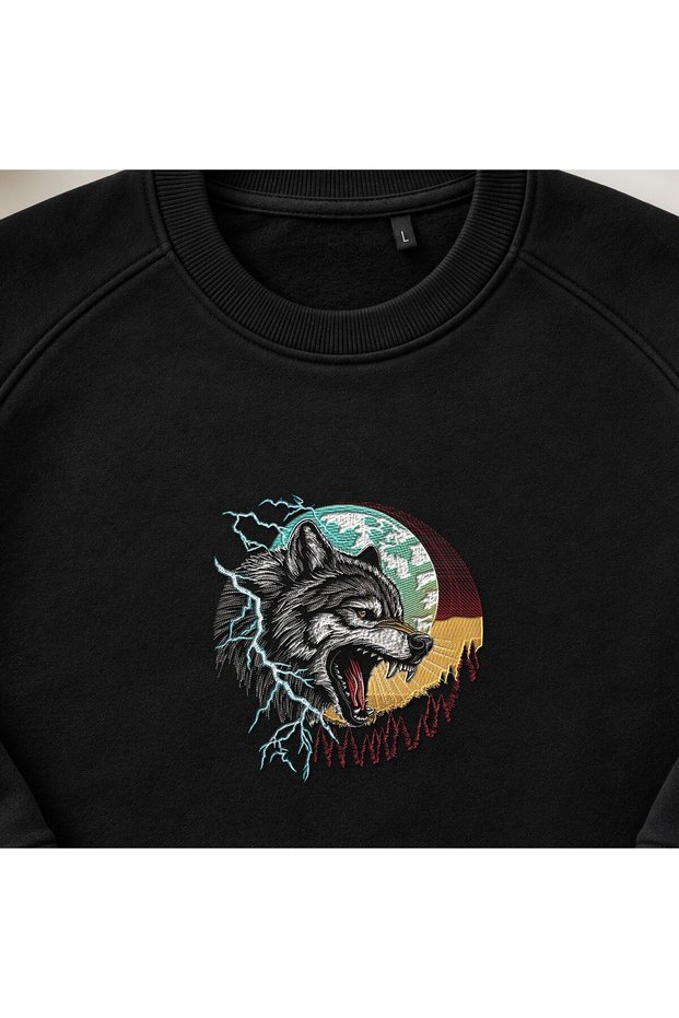 Lightning Wolf Howling Full Moon Embroidered Crew Neck Sweatshirt Unisex