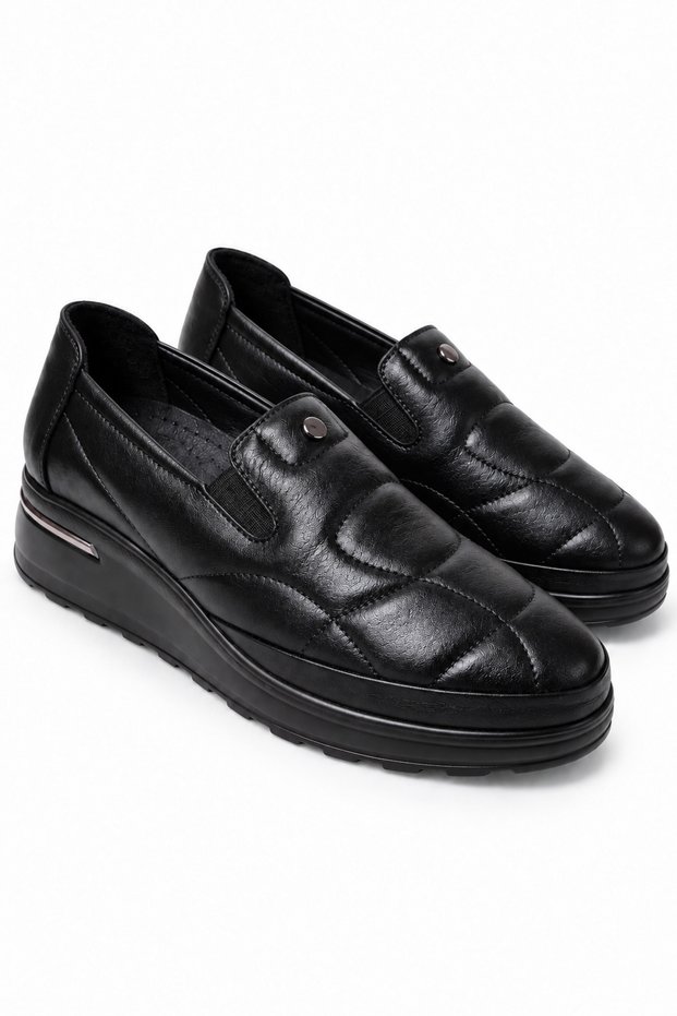 100% Genuine Leather Women's Casual Shoes with Quilted Detail and Elastic Padding Sole