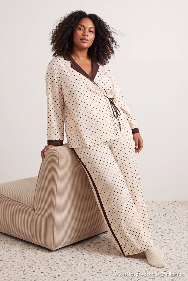 Beige Contrast Detailed Polka Dot Satin Plus Size Pajama Set Tbbaw27Ai00059