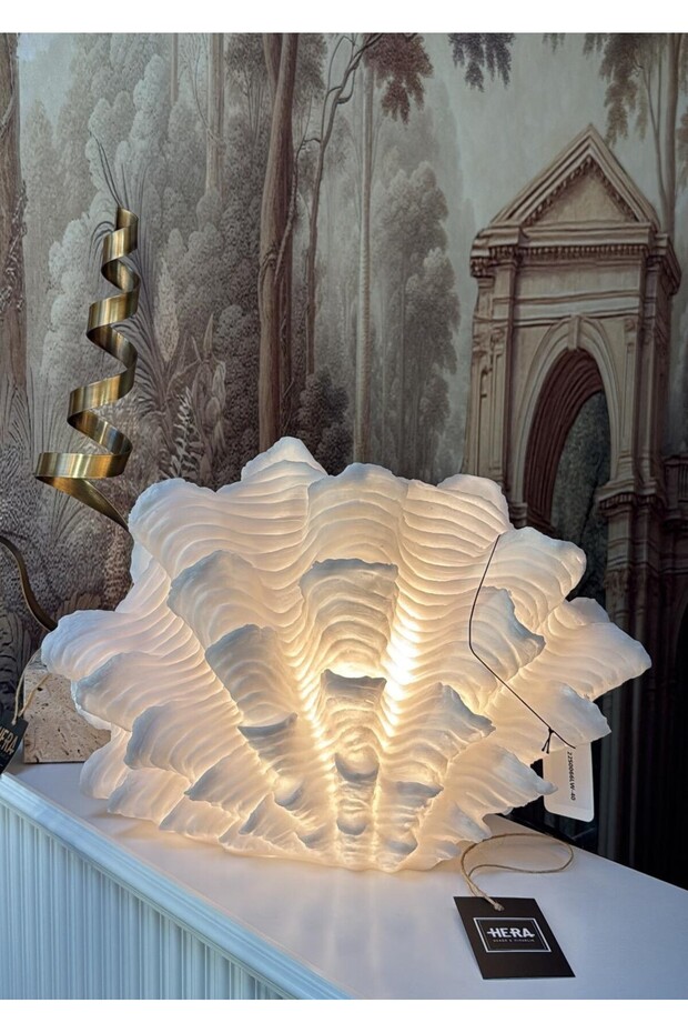 Table lamp