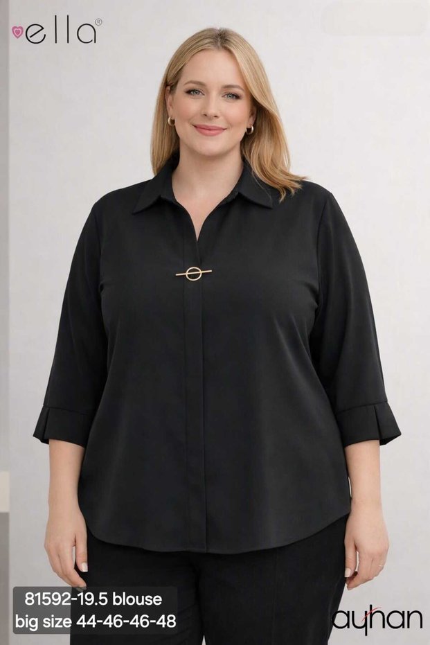 81592 Large Size Crepe Blouse with Three Quarter Sleeve Brooch