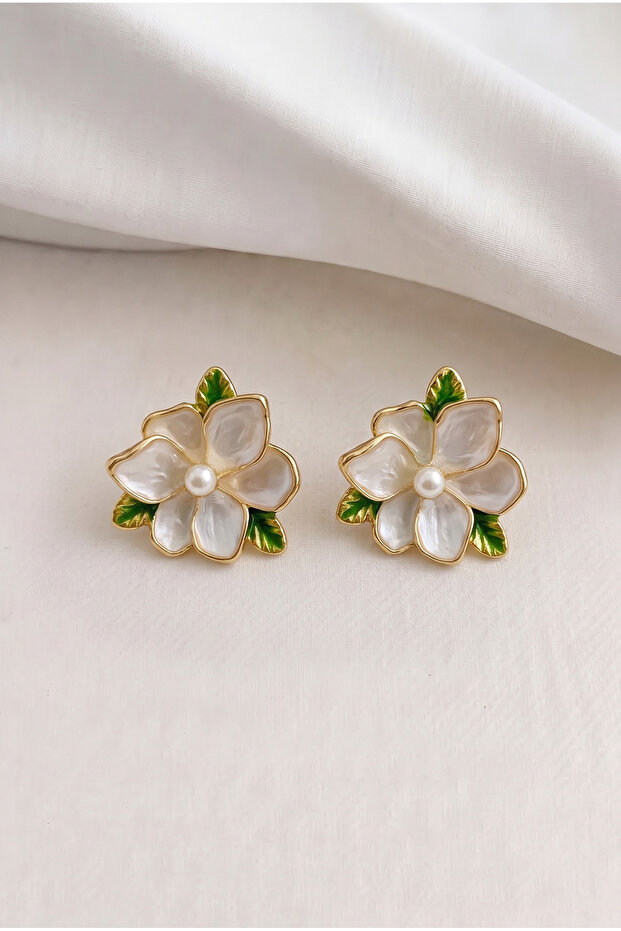 Design White Enamel Flower Gold Color Women's Earrings