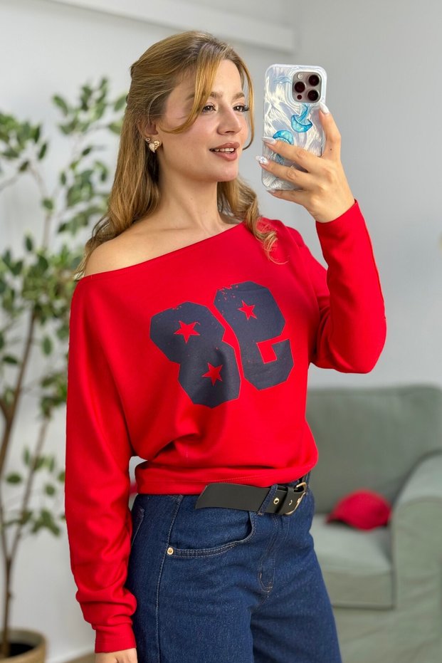 Red Viscose Blended Stretch Fabric Boat Neck Long Sleeve Knitted T-Shirt with Print Detail