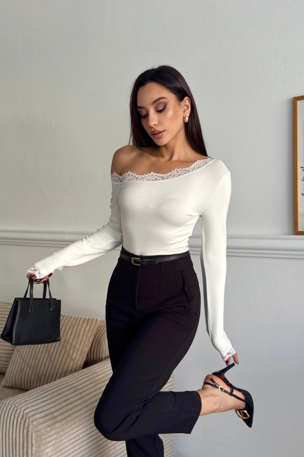 Women's White Madonna Collar Blouse with Lace Sleeves, Stylish Design