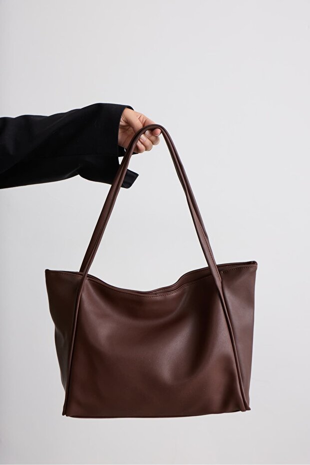 Studio Shoulder Bag