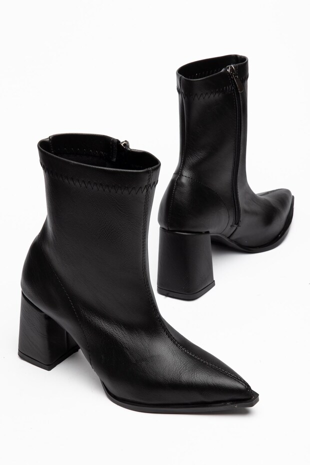 Women's Thick Heeled Boots Black Unlined Pointed Tpu Sole with Stitching