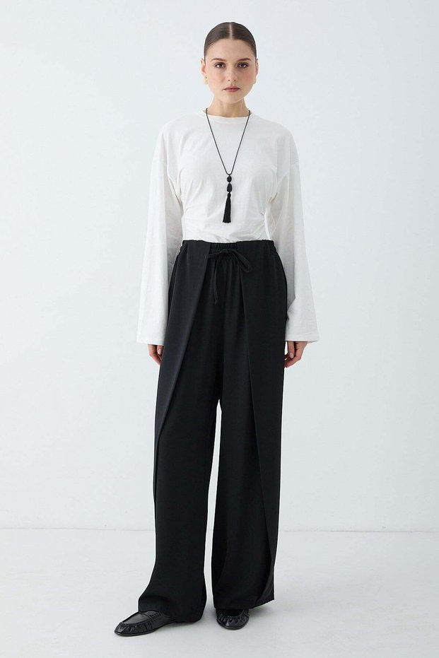 Women's High Waist Elastic Lace-Up Front Pleated Detailed Wide Leg Pants - Black