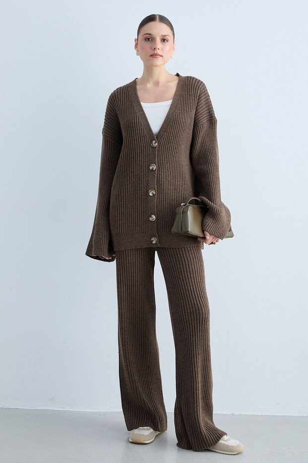 Women's Knitwear Set V-Neck Buttoned Cardigan and Wide-Leg Trousers Ribbed Knit Two-Piece Set - Mink