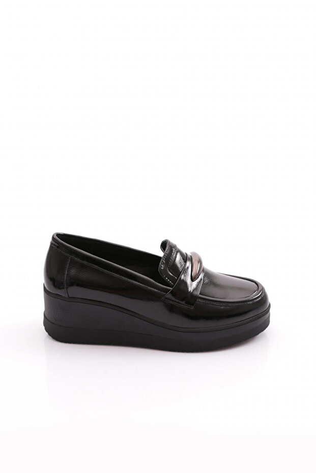 618 Women's Loafer Shoes