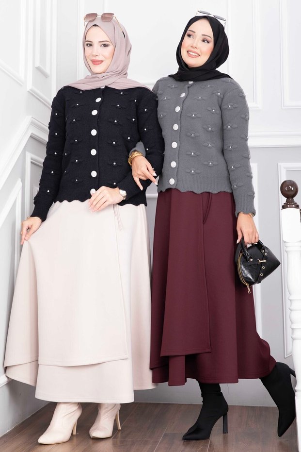 Stone Detailed Buttoned Short Angora Cardigan Black