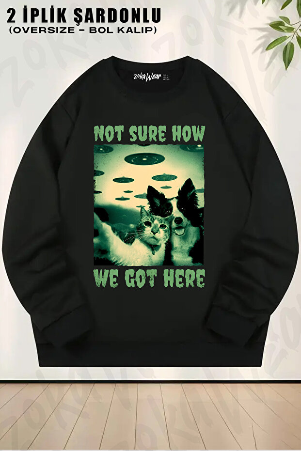 Cat and Dog Selfie Printed Crew Neck Sweatshirt