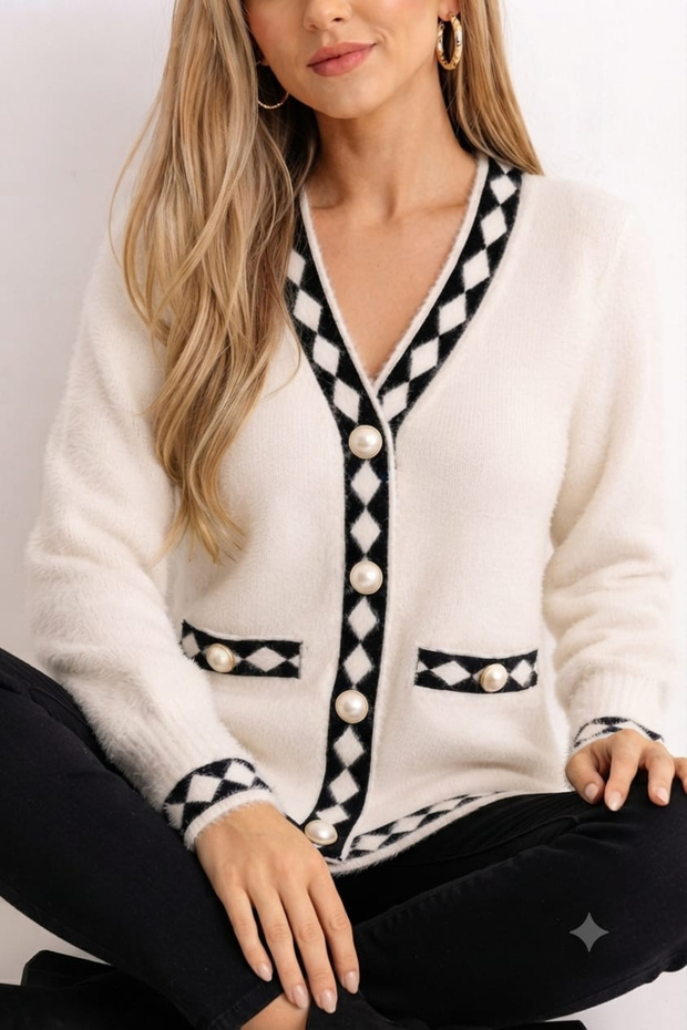 Women's Soft Textured Ecru Black Diamond Patterned V-Neck Pearl Buttoned Knitwear Cardigan Stylish Knitted Cardigan
