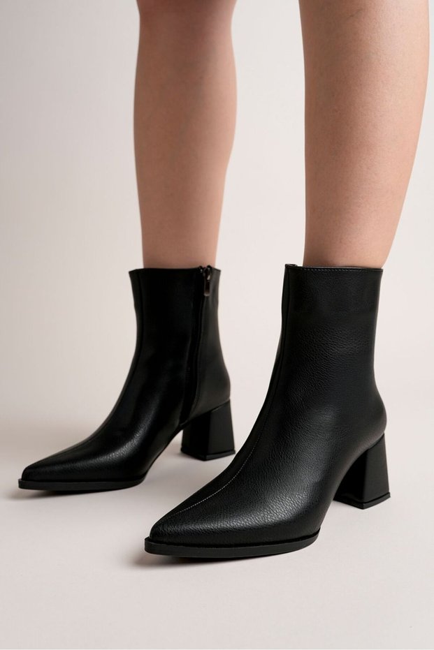 Skin Material, Pointed Toe, Side Zipper Women's Boots