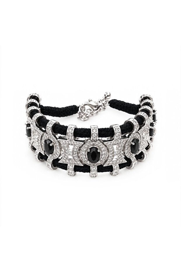 Jewel sparkling string bracelet