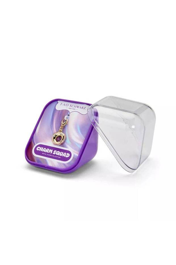 FAO Schwarz Charm Squad Letter O Charm