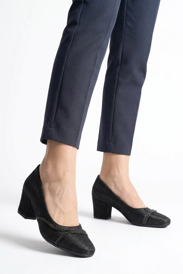 Furela Knitted Piping Shaped Women's Classic Heeled Shoes Black Nova