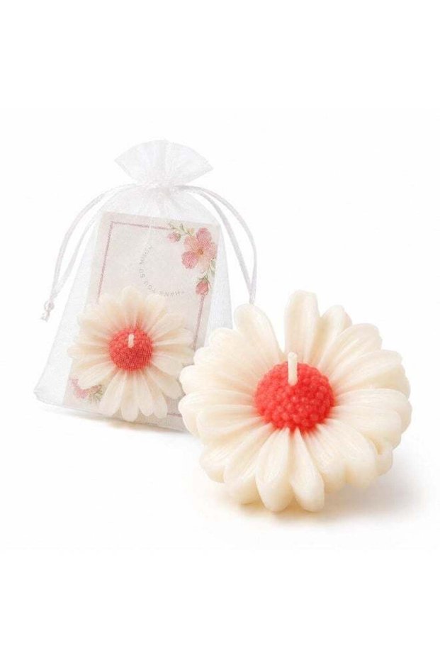 Handmade Daisy soy wax floral blend scented Decorative Candle Set of 3 for Home Décor, Table Decor