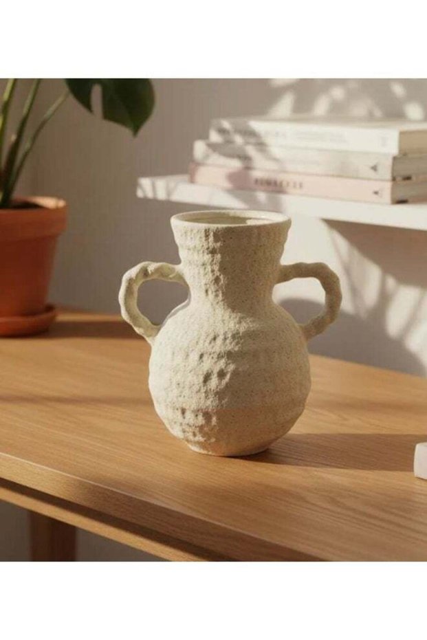 AKDC Elegant Cream Ceramic Vase – 22 cm Smooth Decorative Table Vase