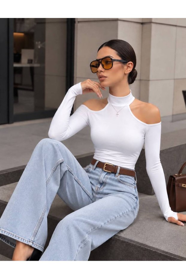 Women's Ecru Stand-Up Collar Open Shoulder Long Sleeves Flexible Slim Fit Stylish Blouse Bg7712