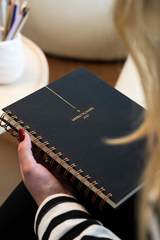 2027 Year A5 Linen Agenda Spiral Bound 15X21 cm - 12 Months Black