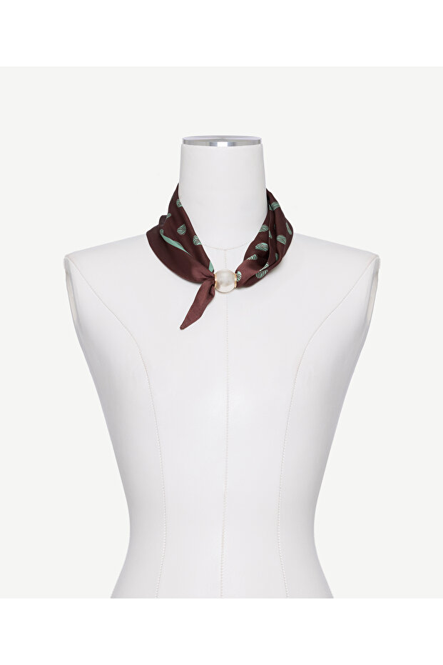 Pearl Detailed Scarf