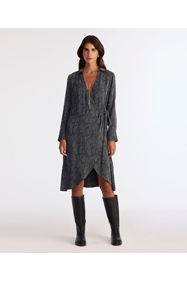 Tight Shirt Collar Long Sleeve Dress