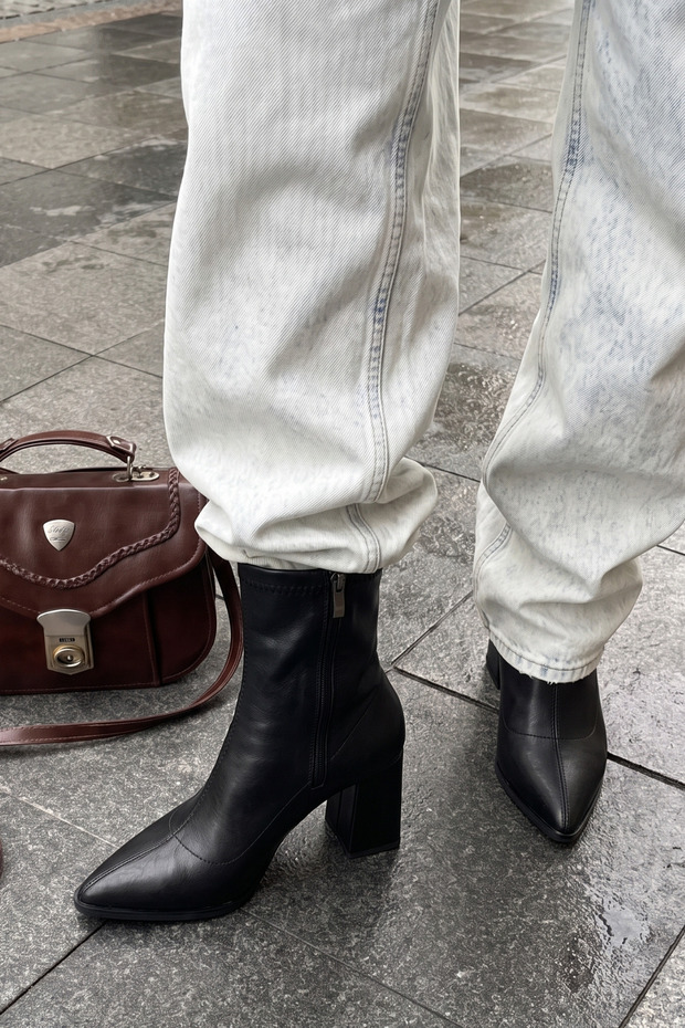 Winter's Approach Women's Zippered Pointed Toe Faux Leather Flag Heel Boots