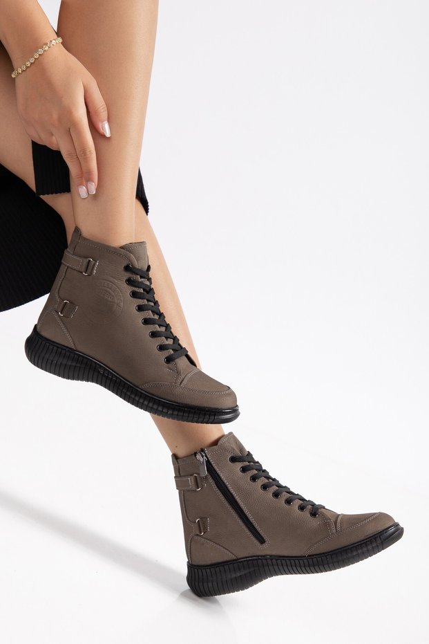 Genuine Leather Everyday Short Women's Boot / Bootie DC0909