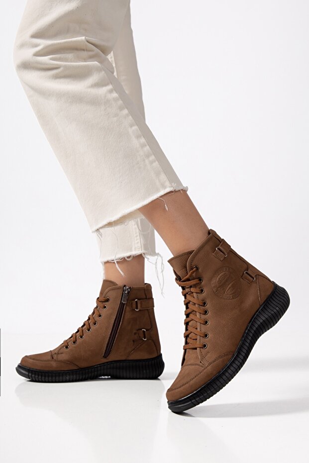 Genuine Leather Everyday Short Women's Boot / Bootie DC0909