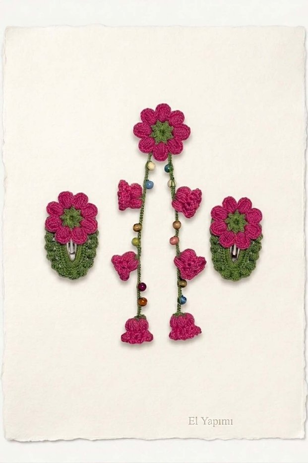 Hand Knitted 3-Piece Floral Cluster and Snap Buckle