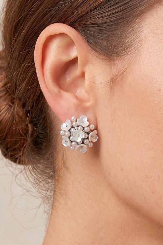 Sparkling Pearl Flower Cluster Earrings