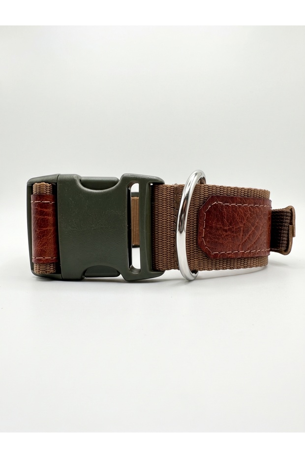 Tactical Dog Collar - Clip-On with Handle in Burgundy