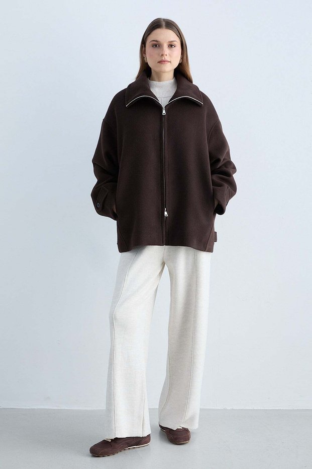 Women's Zippered Stand Collar Oversized Coat with Wide Sleeves and Pocket Details - Short Trench Coat - Brown