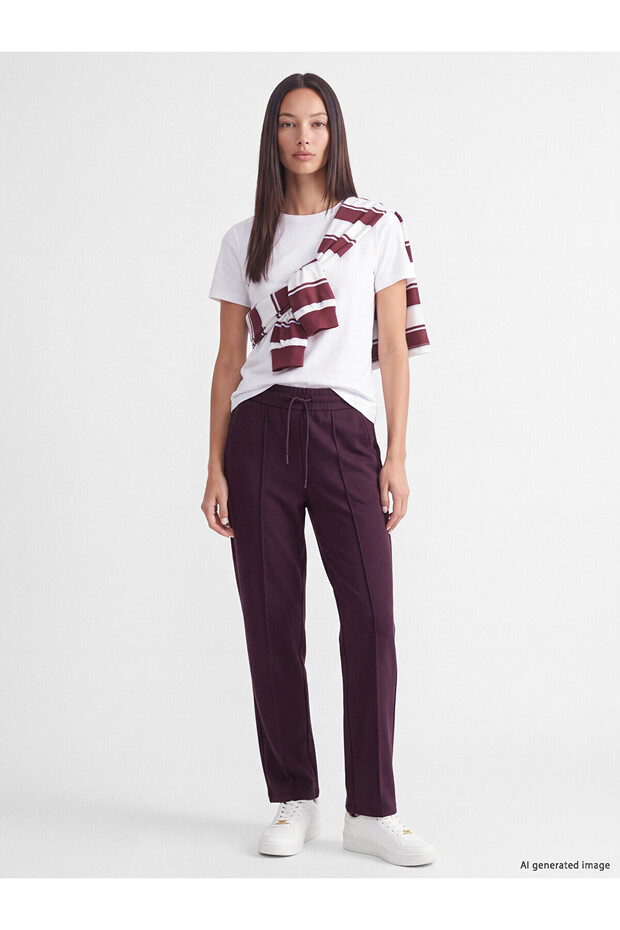 Two Mt Shop Quality Plum Plain Standard & Regular Women's Sweatpants