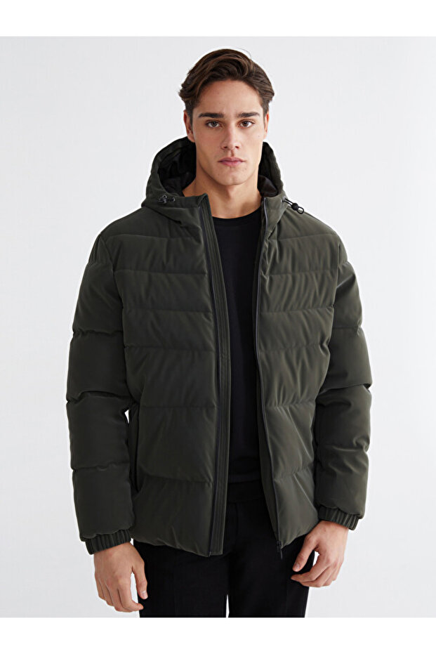 Esvab • Modern & Distinctive Standard Fit Hooded Men's Puffer Jacket