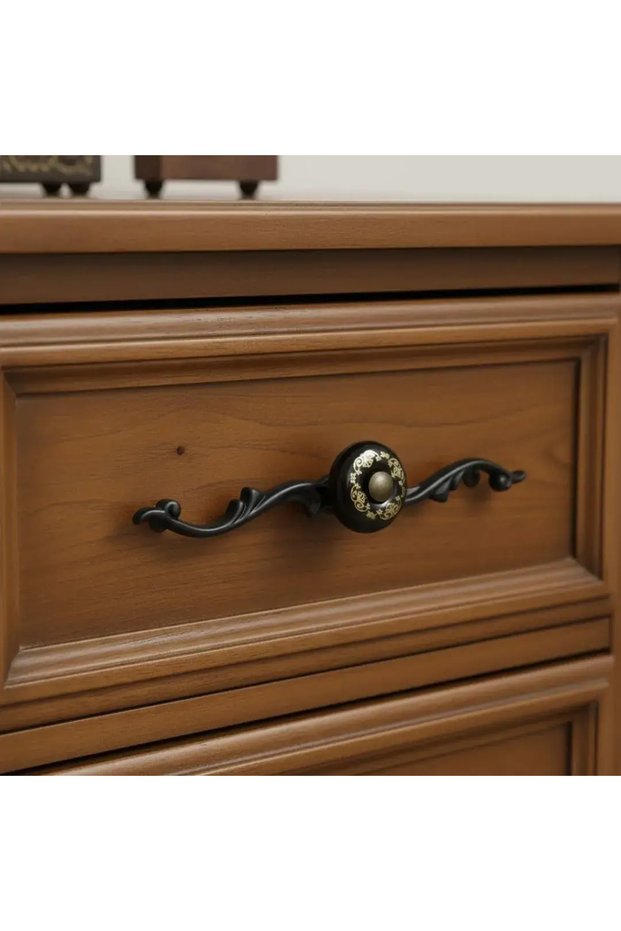 Black Button Handle (198-43-D-94)