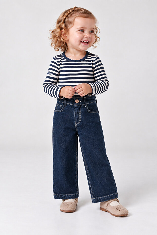 Girl's Straight Leg Jeans