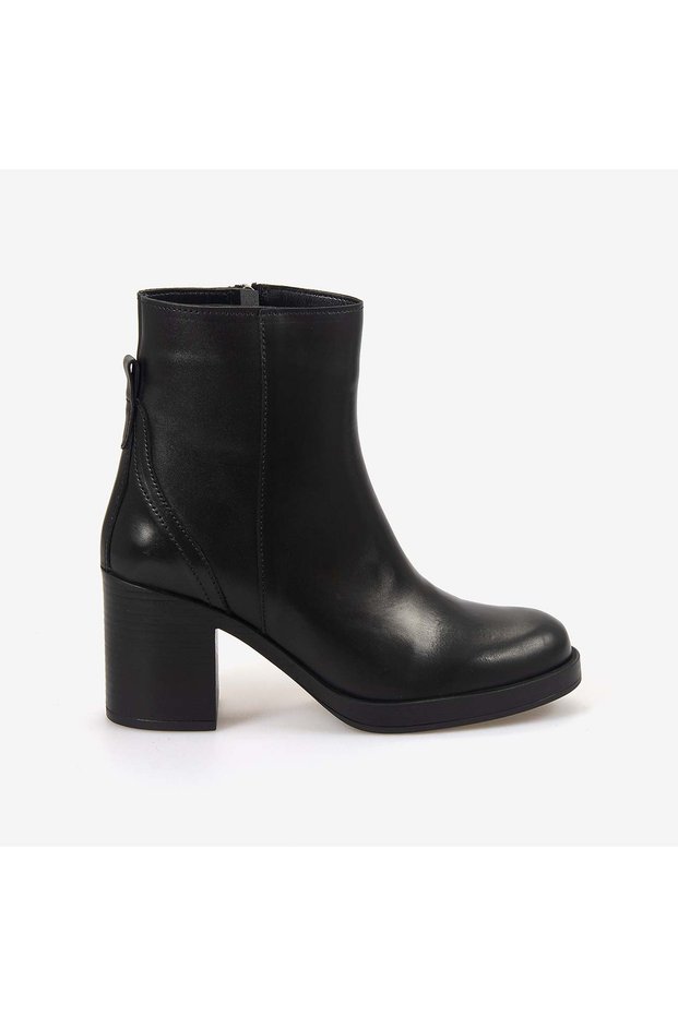 Women's 8cm Rubber Sole Zippered Genuine Leather Boots 0824
