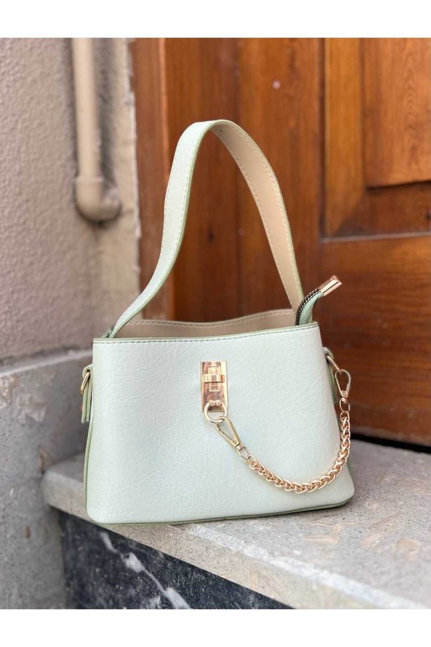 Women's Chain Detailed Covered Hand and Shoulder Bag