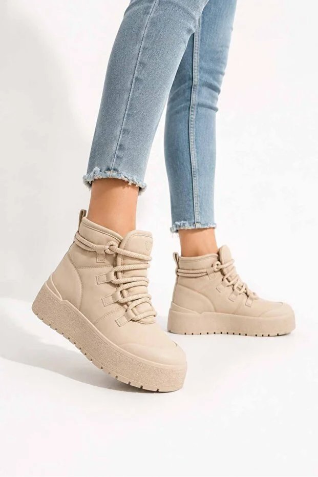 Women's winter boots with fur inside, waterproof, non-slip, orthopedic high sole, imported production in european standards.