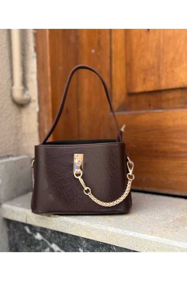 Women's Chain Detailed Covered Hand and Shoulder Bag