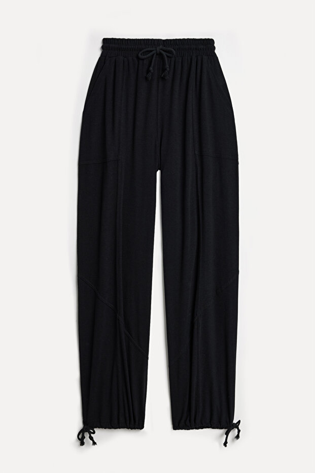 Women's Black Jogger Fit Tie-Up Pants