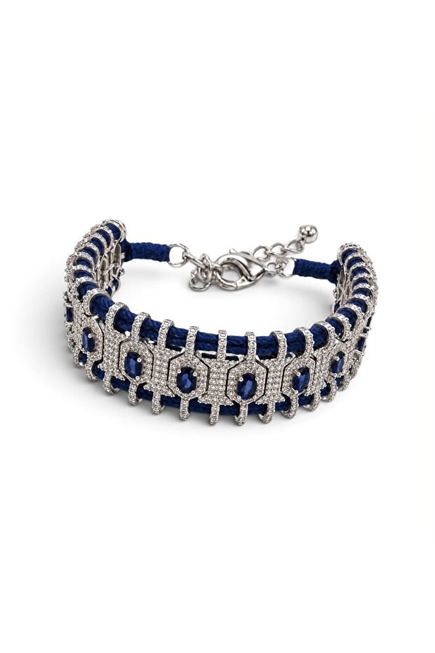 Jewel sparkling string bracelet