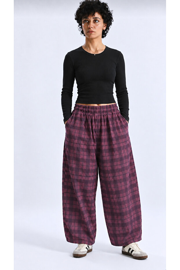 Plum plaid loose cut balloon pants with elastic waist