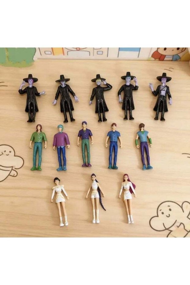 13pcs Korean Drama Witch Hunt Group PVC Figure Set